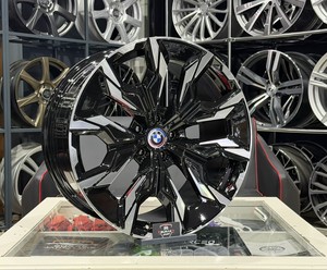 Nueva Llanta de Aleación Cromada Dorada Forjada con ET de 30mm/20mm, PCD de 100mm, Tamaño Personalizado, Ajuste Universal, Precio de Fábrica, Venta al Por Mayor - Product Image 4