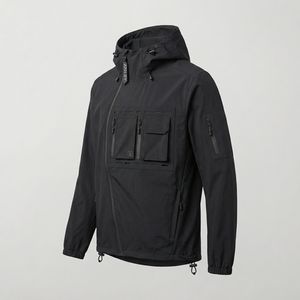 Chaqueta Cortavientos Impermeable Ligera para Exteriores con Bolsillos Utilitarios en el Pecho y Capucha - Product Image 3