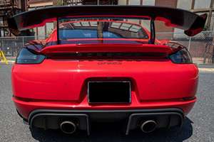 Modelo de Auto Deportivo 2024 Usado en Excelentes Condiciones, Tracción en las Cuatro Ruedas, Interior de Cuero Oscuro, Caja de Cambios Automática, Volante a la Izquierda, Motor V8 de 5.0L, Techo Panorámico - Product Image 6