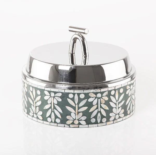 สีเขียว