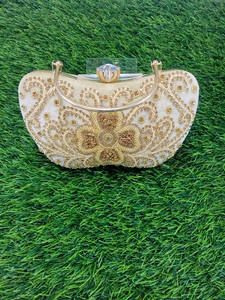 Elegantes Bolsos de Mano de Novia con Forro de Satén, Bordados a Mano con Cuentas y Cadenas, Hermosos Bolsos de Noche de Moda India para Mujer - Product Image 2