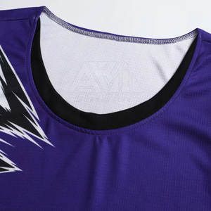 Tenues d'entraînement Nouveauté Meilleures ventes Ensembles de maillots de basket-ball personnalisables respirants 100% polyester - Product Image 4