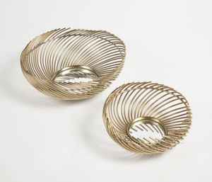 Most Attentive Designed Wire <b>Mesh</b> Fruit Drainer Decorative Fruit Serving Bowl Tabletop Decor Kitchen Essential Fruit <b>Basket</b> - Product Image 2