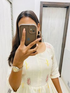 Elegance en apesanteur couleur blanche en soie Kurti Made in India Ladies Special Design for Casual Use Regular Dress Collection - Product Image 4