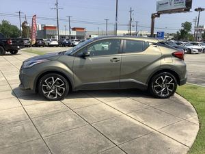 Oferta Especial: Toyota CHR FWD Usado - ¡Listo para Enviar! - Product Image 4
