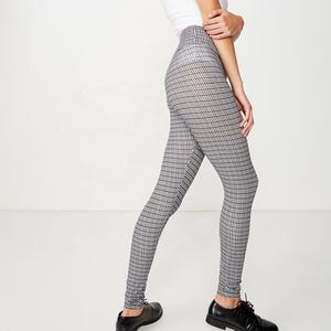 Logotipo personalizable Pantalones de Yoga de fitness para mujer Cintura alta Transpirable Cintura media 100% Seda Spandex Tejido Gimnasio y entrenamientos deportivos - Product Image 5