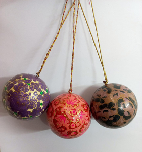 Temporizadores de arena de adorno navideño floral Mache de papel Kashmiri global exclusivo en Alibaba | Relojes de arena personalizados, decorativos por AYAANS - Product Image 2