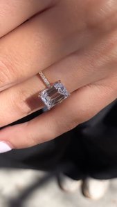 Anillo de Compromiso de Oro Macizo 18KT, Diamante Cultivado en Laboratorio, Estilo de Moda, Certificado por IGI, Libre de Conflictos - Product Image 2