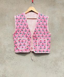 Veste en coton unisexe imprimée à la main manteau d'hiver matelassé Kantha court de style bohème fait à la main vêtements d'extérieur indiens décontractés pour femmes - Product Image 1