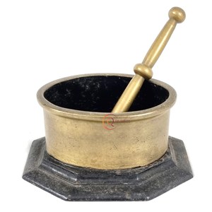 Mortero pequeño de latón compacto y resistente, ideal para la molienda diaria de especias y la preparación de hierbas medicinales, precios al por mayor - Product Image 1