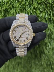 Montre de luxe pour homme Hip Hop Moissanite sertie de diamants, cadran entièrement serti de diamants, ton or, style moderne et affirmé, bracelet mécanique haut de gamme - Product Image 1