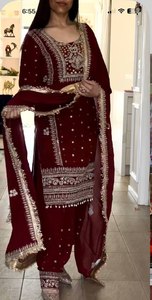 Top VISHNU K DESIGNS Farshi Salwar Dupatta, tejido de crepé natural pesado, poliéster, bordado con lentejuelas de 5 mm, manga 3/4, todo incluido - Product Image 3