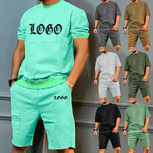 Conjunto de camiseta y pantalones cortos con estampado informal de verano y logotipo personalizado para hombre, ropa de calle para correr de dos piezas con pantalones cortos Cargo y pantalones cortos - Product Image 1