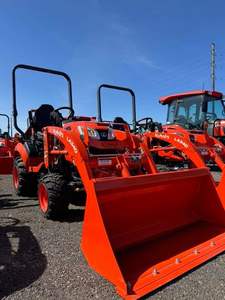 Tracteur Sous-Compact d'Occasion Propre et Abordable Kubota BX25D Équipement Agricole et de Jardinage avec Chargeur Frontal et Rétrocaveuse Prêt à la Vente - Product Image 6
