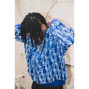 Top en coton tricoté bleu royal V1 Blue Glow - Product Image 4