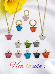 Colgante tallado de mariposa de piedras preciosas de fluorita para la fabricación de joyas para niños - Product Image 3