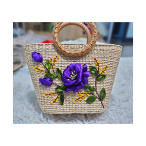 Bolsas de jacinto de agua natural tejidas a mano ideales para compradores con conciencia ecológica que buscan accesorios con estilo sostenible - Product Image 5