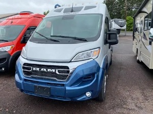 Usado, 2024, R-o-a-d-t-r-e-k Roadtrek Zion, listo para vender - Product Image 6