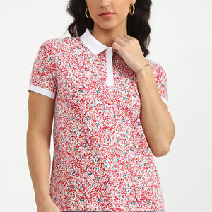 Vente en gros de t-shirts personnalisés à sublimation pour femmes avec impression tendance partout et tissu en polyester respirant - Product Image 2