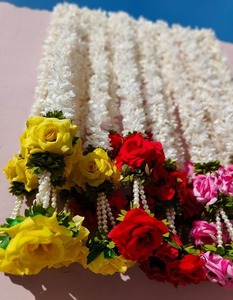 Guirnalda de hilo de rosa de jazmín de tela, decoración haldi Mehendi Sangeet, cadena decorativa, decoración de boda, cadena de tela - Product Image 2