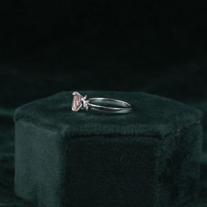 Bague de fiançailles plaquée or rose 18 carats à la mode coupe rayonnante diamant cultivé en laboratoire conception personnalisée classique pour cadeau d'anniversaire - Product Image 3