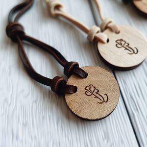 เป็นมิตรกับสิ่งแวดล้อมหนังถักเชือกโลโก้ที่กำหนดเองสร้อยข้อมือไม้ - Product Image 6