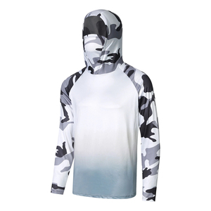 Sweat à capuche de pêche camouflage personnalisé avec masque facial Tissu respirant conçu pour les pêcheurs australiens Parfait pour les journées de pêche côtière - Product Image 6