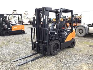 Chariot élévateur d'occasion Mini en bon état 3 tonnes - Product Image 5