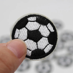 Patchs de football de football pour la couture broderie résine Badge autocollant pour vêtements vêtement décoration fleur forme tissu principal - Product Image 2