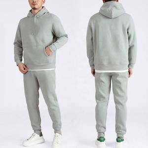 Ensemble de survêtements personnalisés de haute qualité pour hommes Vente en gros Personnalisé survêtement d'entraînement pour hommes Survêtement personnalisé OEM - Product Image 5