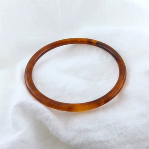 Brazalete de Cuerno Pulido de Alta Calidad para Mujer, Diseño Moderno Ecológico, Joyería de Moda Más Vendida - Product Image 1
