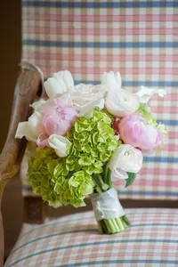 ขายดีช่อดอกไม้งานแต่งงาน18หัวสำหรับเจ้าสาวตกแต่งงานแต่งงานสีขาวแดงโรแมนติกดอกกุหลาบประดิษฐ์สำหรับตกแต่งงานแต่งงาน - Product Image 4