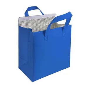 Borsa Frigo Personalizzata in TNT Laminato, Stile Gadget, Contenitore Termico per Alimenti Freschi - Product Image 4