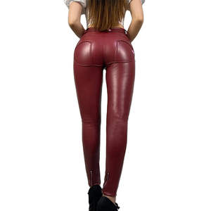 Pantalon en cuir de haute qualité pour femmes, coupe droite, pour l'hiver - Style décontracté et tendance, design moderne, imperméable et respirant - Product Image 4