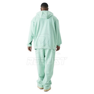 Pantalones de chándal para hombre con logotipo personalizado para exteriores, pantalones holgados apilados informales ligeros rectos negros de gran tamaño para exteriores - Product Image 3