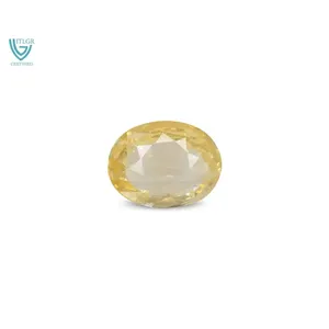 Zafiro Amarillo Natural de 7.59 Quilates (Pukhraj) - Gema Suelta con Corte Esmeralda Facetado - Product Image 1