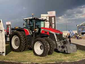Tractor Agrícola Massey Ferguson 175 Confiable de 60HP 4WD con Transmisión por Engranajes y Caja de Cambios de Primera Calidad - Product Image 5