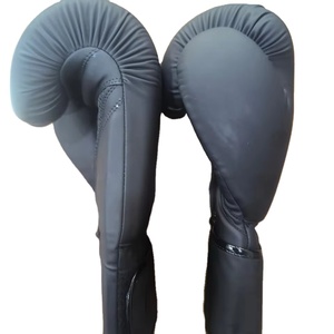 Gants de boxe en cuir PU noir avec fermeture à sangle légère de haute qualité, emballage personnalisé, taille universelle, gants de boxe d'entraînement - Product Image 4