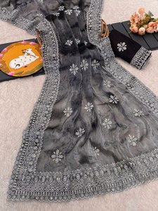 Saree de seda de diseñador con Bordado de hilo impresionante y lentejuelas Trabajo Estilo pakistaní Ropa de boda y fiesta - Product Image 6