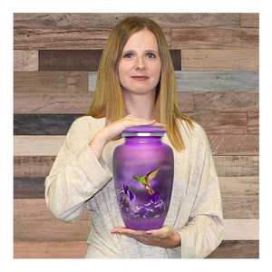 Urne en métal de cuivre de style américain moderne pour la crémation humaine et animale Meilleure pièce avec design en laiton-pour un usage funéraire - Product Image 1