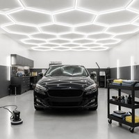 Studio de detailing automobile, éclairage LED hexagonal en aluminium 6000K CRI 90, IP20, AC 110V/220V, montage en surface
