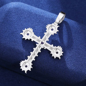 Pendentif religieux en diamant de laboratoire fait à la main personnalisé en or blanc massif 10kt pour cadeau d'église et artisanat de baptême de prière - Product Image 4