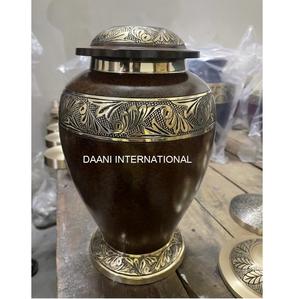 Urne funéraire classique en laiton brun doré pour adultes, gravée, contenant pour cendres commémoratives, pour les fournitures funéraires haut de gamme, pots à cendres - Product Image 1