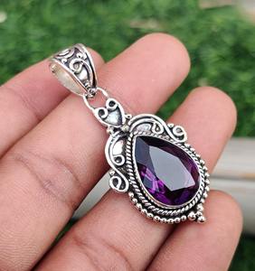 จี้เงินแท้ 925 ชุบเงิน ดีไซน์เนอร์ ประดับพลอยแอมะทิสต์ทรงลูกแพร์เจียระไนคุณภาพสูง สำหรับผู้หญิง ขายส่งเครื่องประดับ - Product Image 6