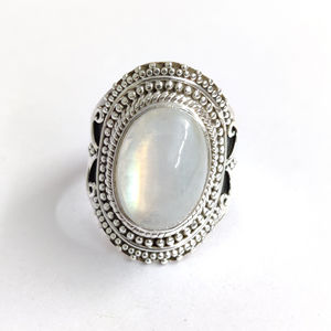 แหวนมูนสโตนชุบทองโรเดียมสุดหรู (7.3 กรัม) ประดับเพชรทรง Asscher Cut ด้วยการฝังแบบ Bezel Setting สวยงาม เหมาะสำหรับเป็นของขวัญ - Product Image 1