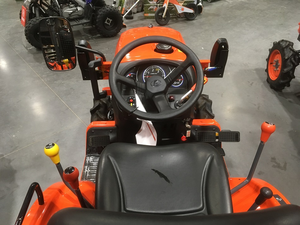 Meilleur tracteur de jardin diesel Kubota 2025 pour B1121 D 4x4 avec boîte de vitesses pour labourer de petits terrains, couper l'herbe et transporter des charges - Product Image 6