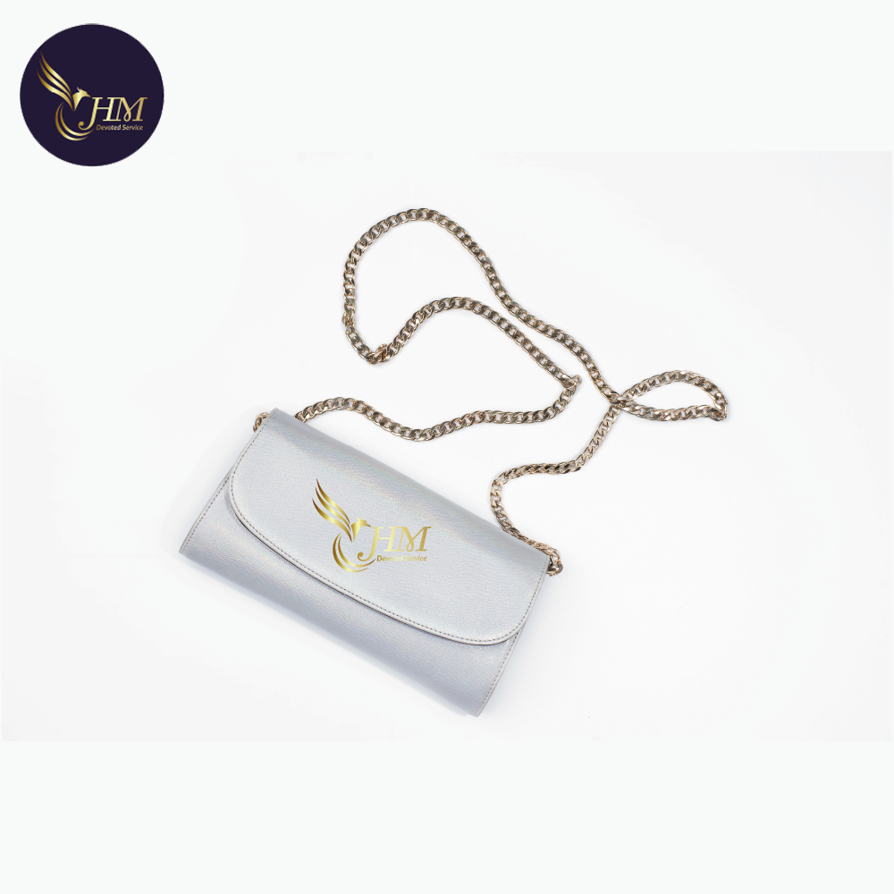 สีเทาอ่อน