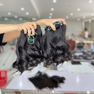 ช่อผมมนุษย์หยักศกสีธรรมชาติจาก100% เวียดนาม - Product Image 1