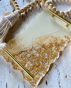 Plateau en résine blanc et beige portable pour une utilisation en cuisine, à un seul niveau, multifonctionnel, facile à nettoyer, vaisselle pour les plats - Product Image 1