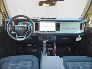 Nuevo SUV Todoterreno 2025, Vehículo Utilitario 4x4 de Estilo Retro con Características Modernas - Product Image 2